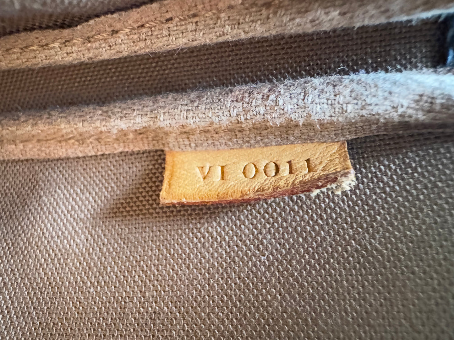 Louis Vuitton Pochette Accessories