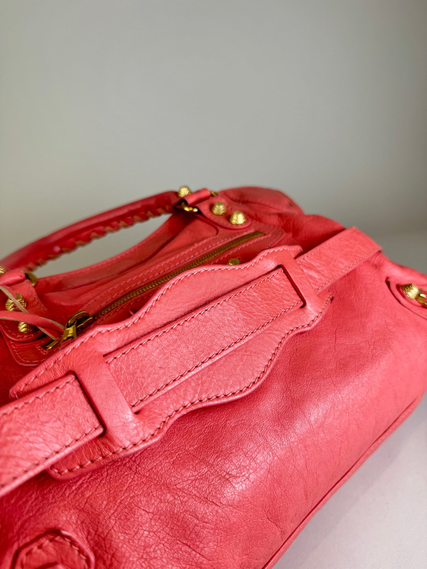 Balenciaga city