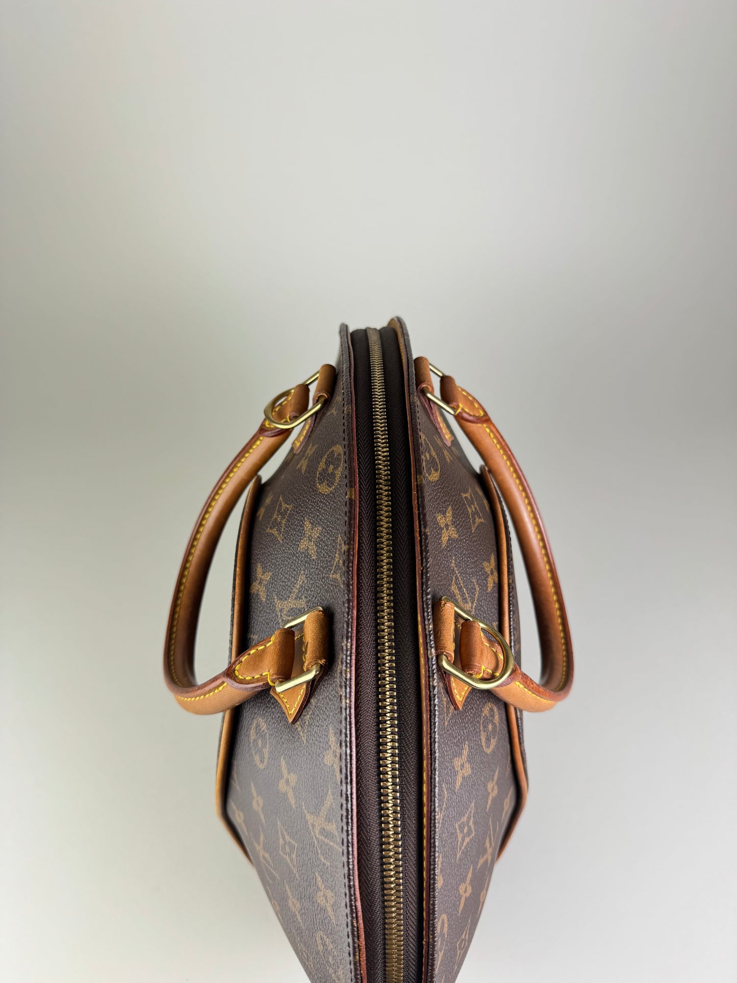 Louis Vuitton Ellipse MM