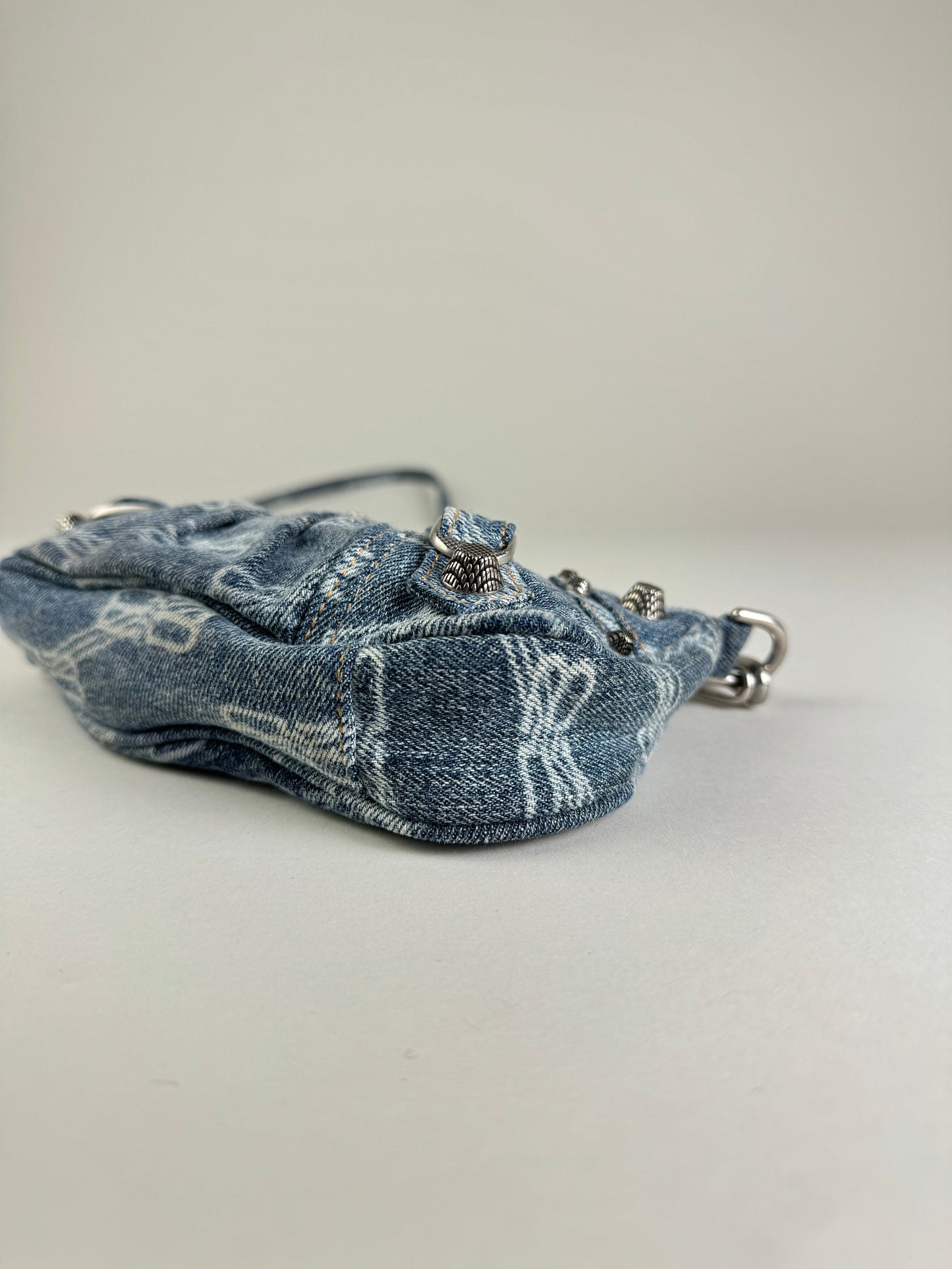 Balenciaga Le Cagole Mini