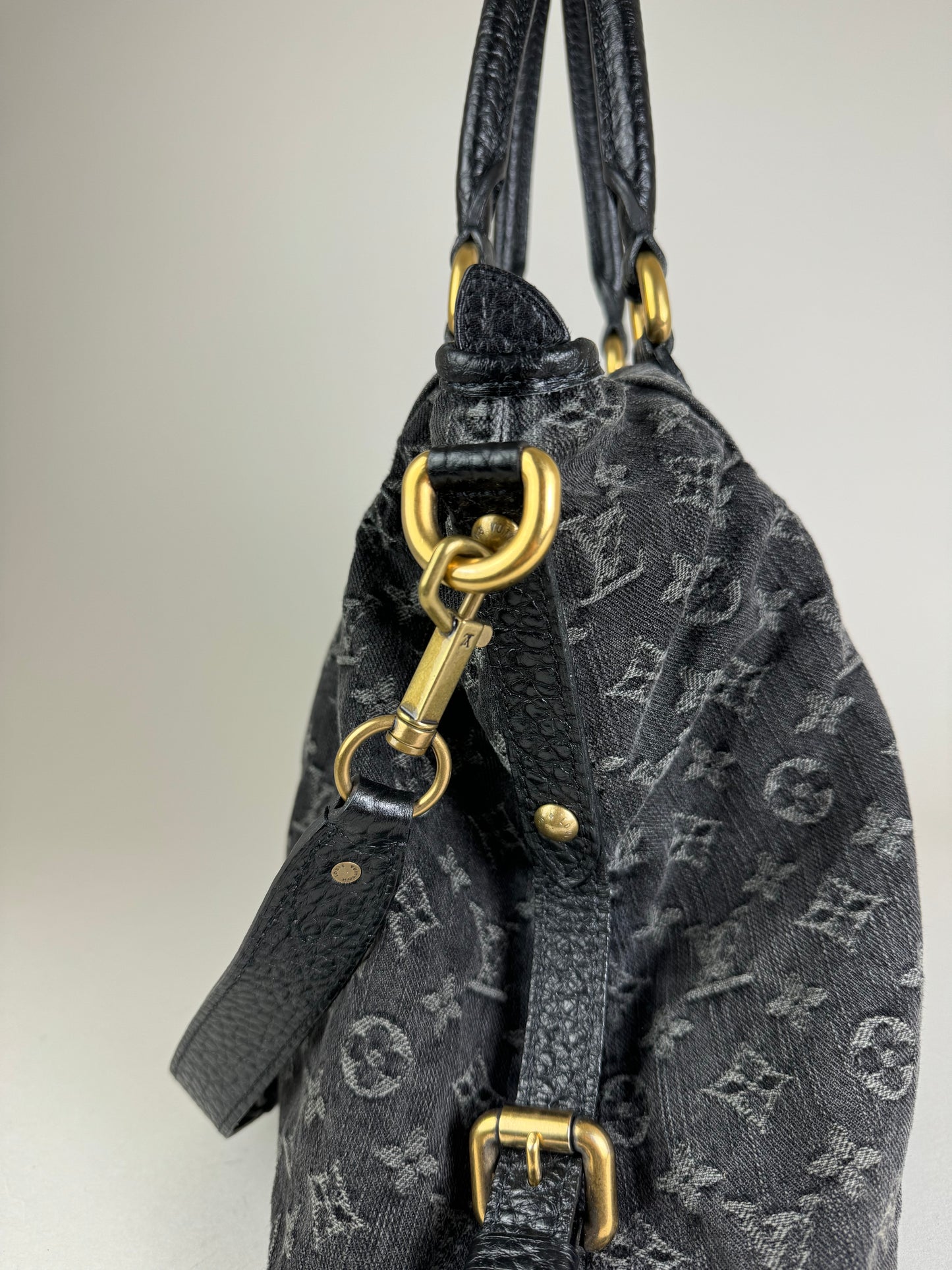 Louis Vuitton Neo Cabby MM