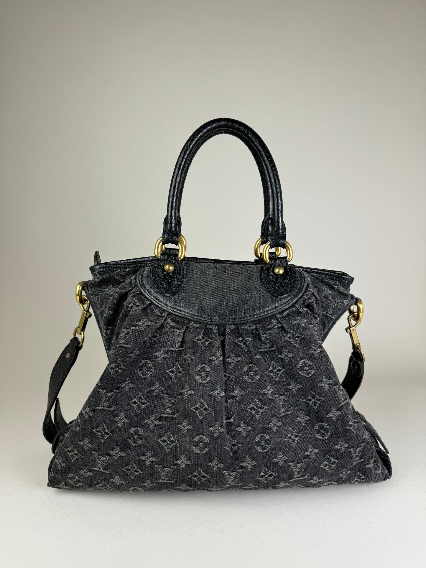 Louis Vuitton Neo Cabby MM