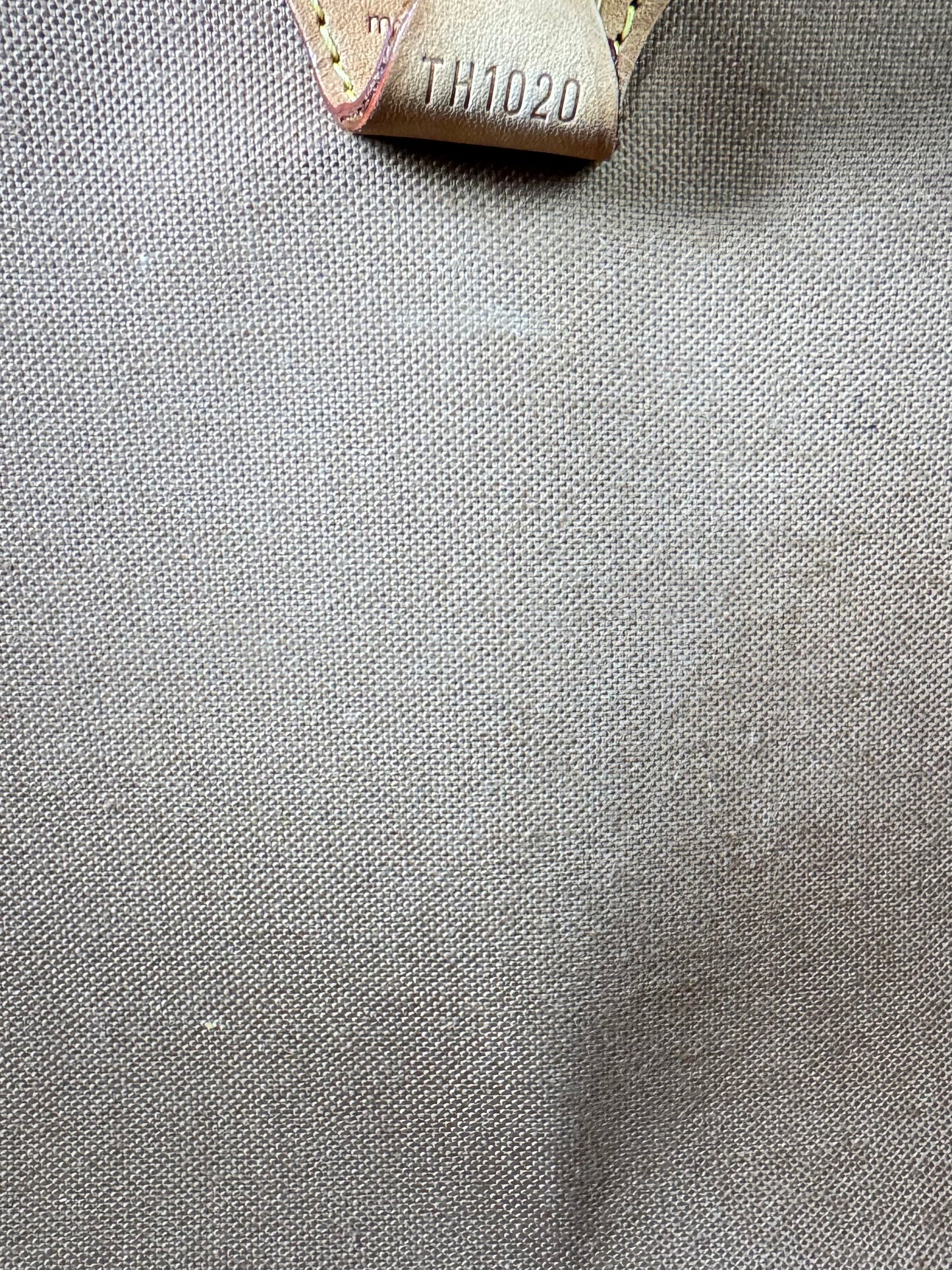 Louis Vuitton Ellipse MM