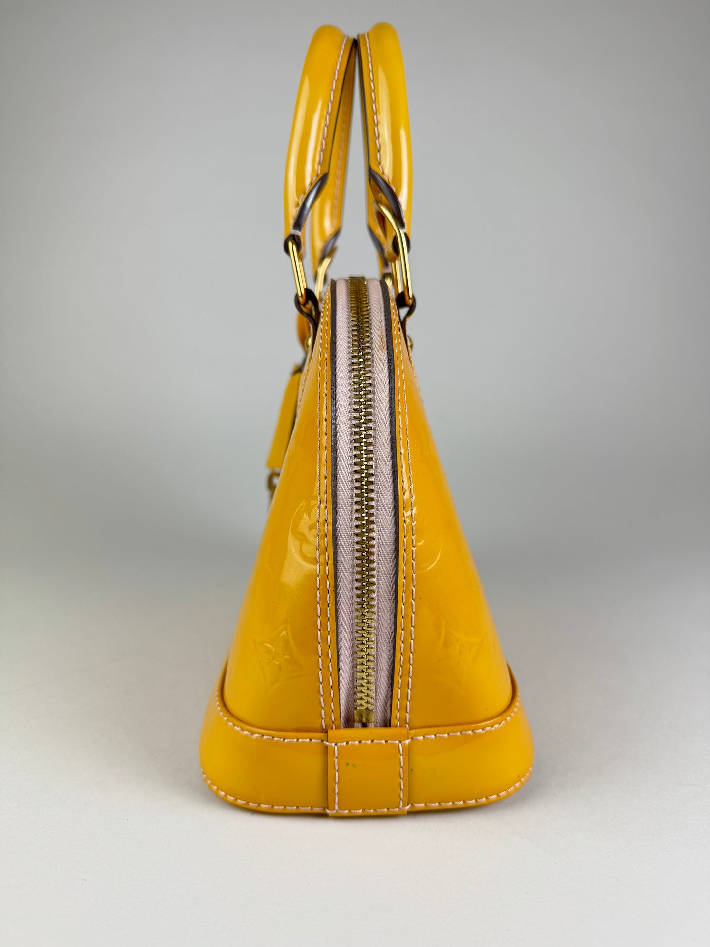 Louis Vuitton Alma BB Vernice
