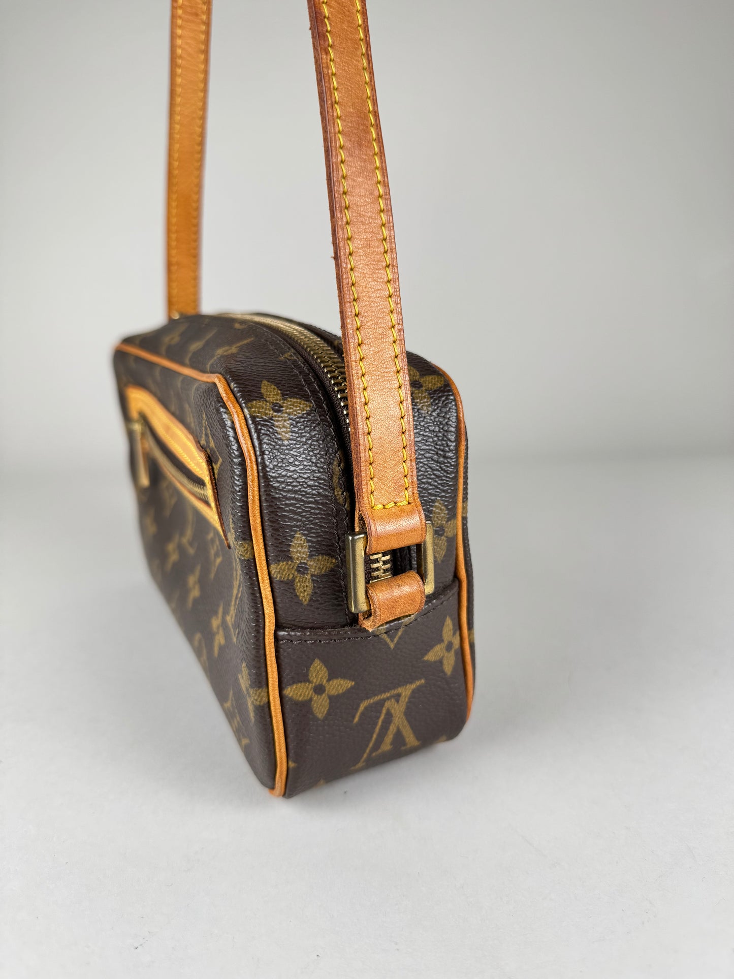 Louis Vuitton Pochette Cite