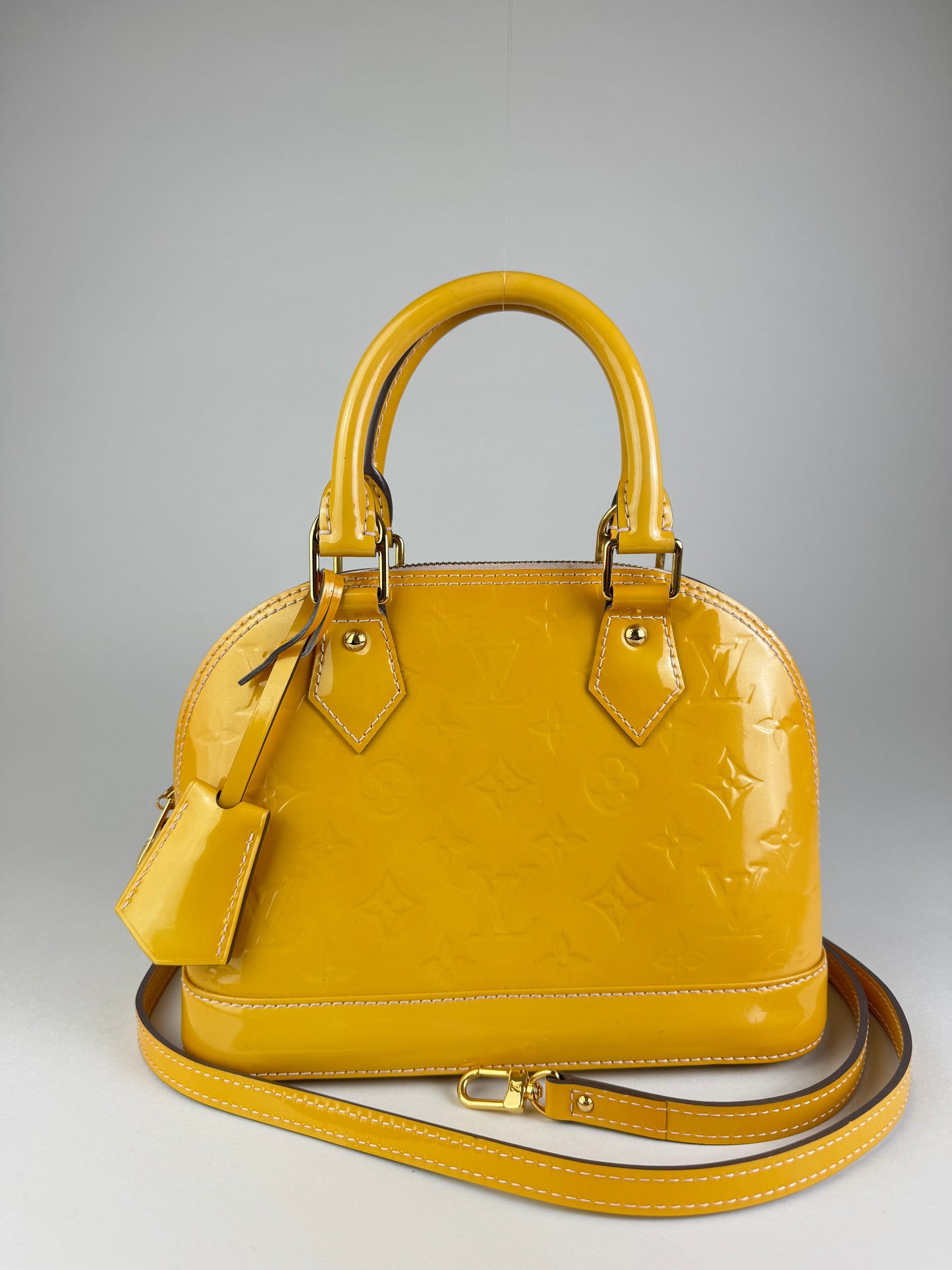 Louis Vuitton Alma BB Vernice