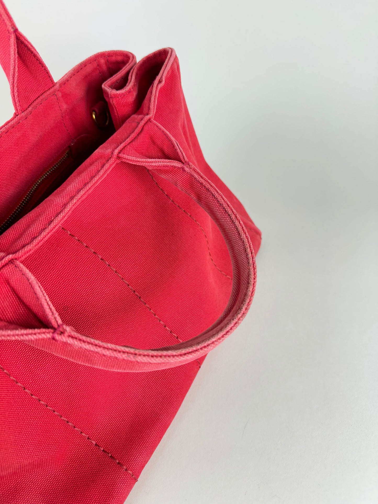 Prada Canapa MM