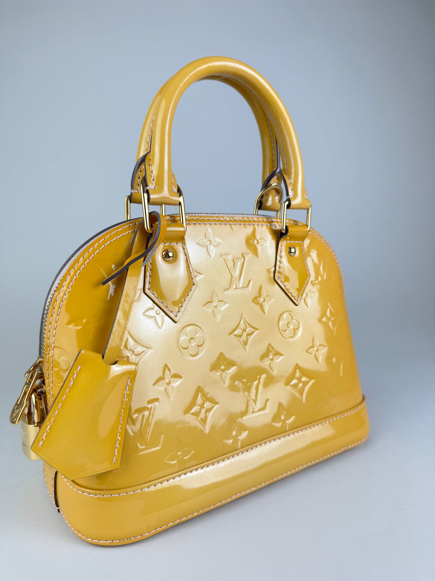 Louis Vuitton Alma BB Vernice