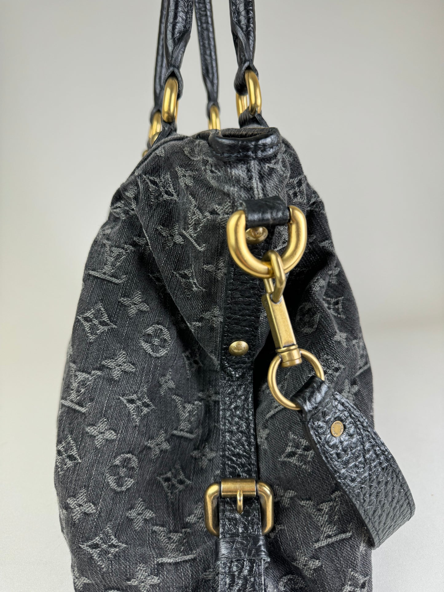 Louis Vuitton Neo Cabby MM