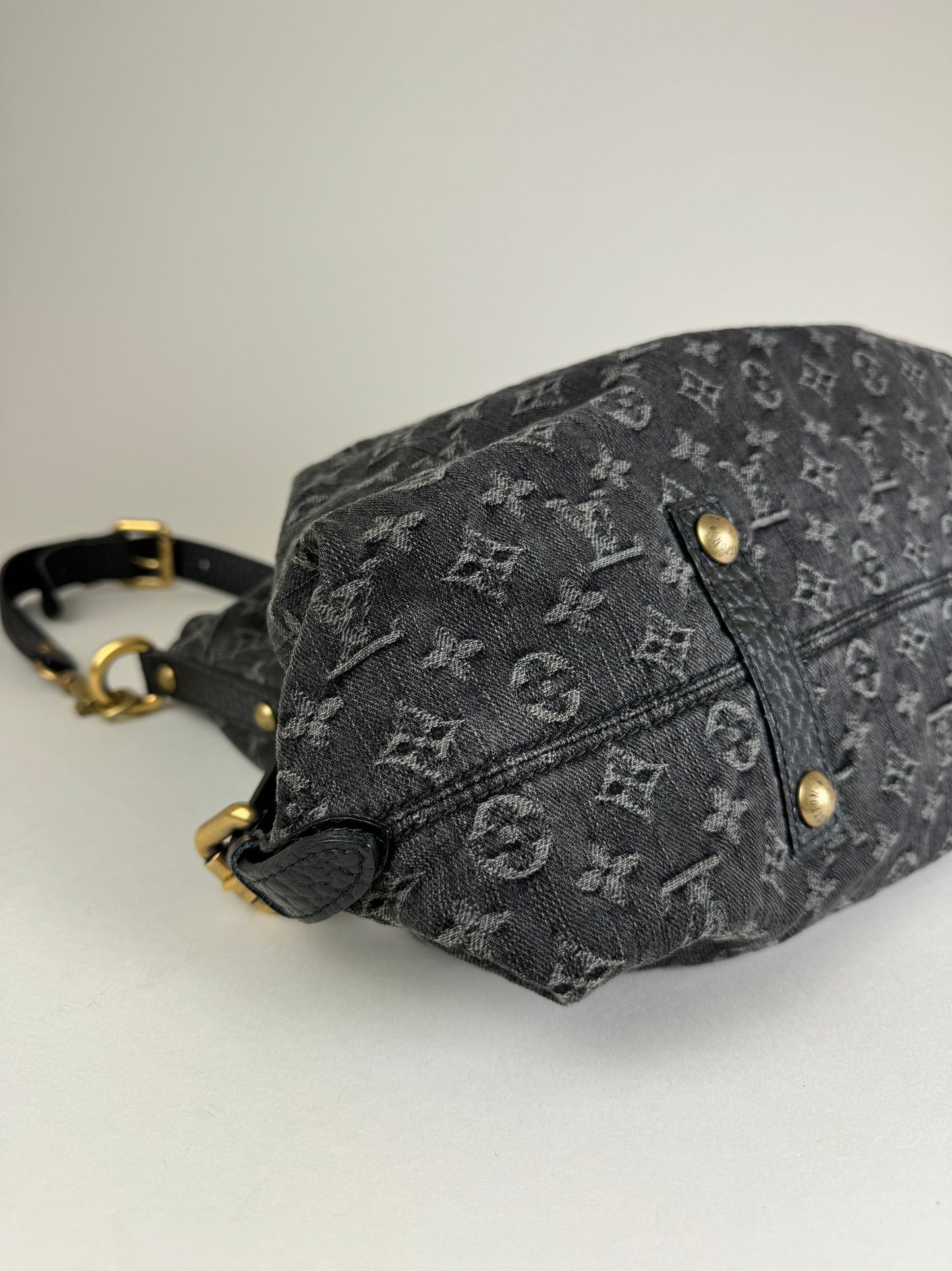 Louis Vuitton Neo Cabby MM