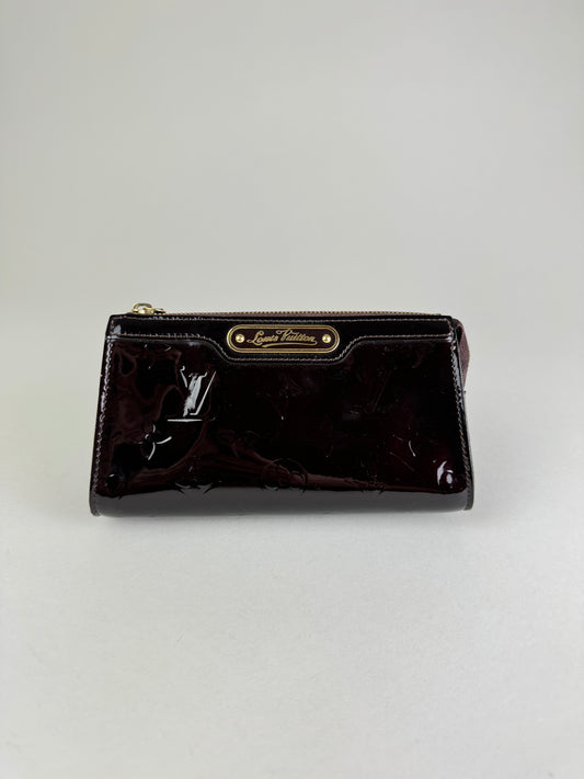 Louis Vuitton Trousse Cosmetic Vernis