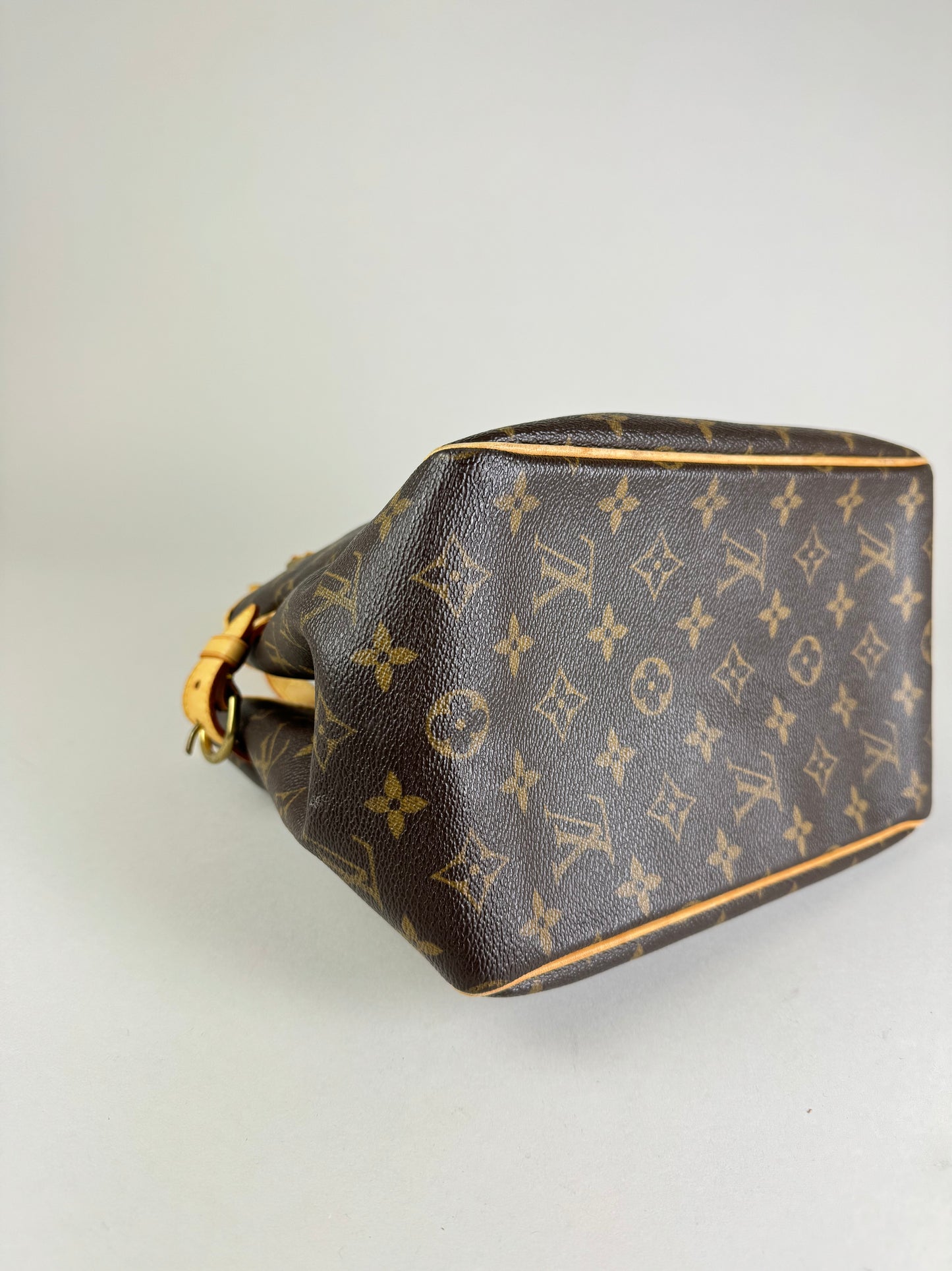 Louis Vuitton Batignolles