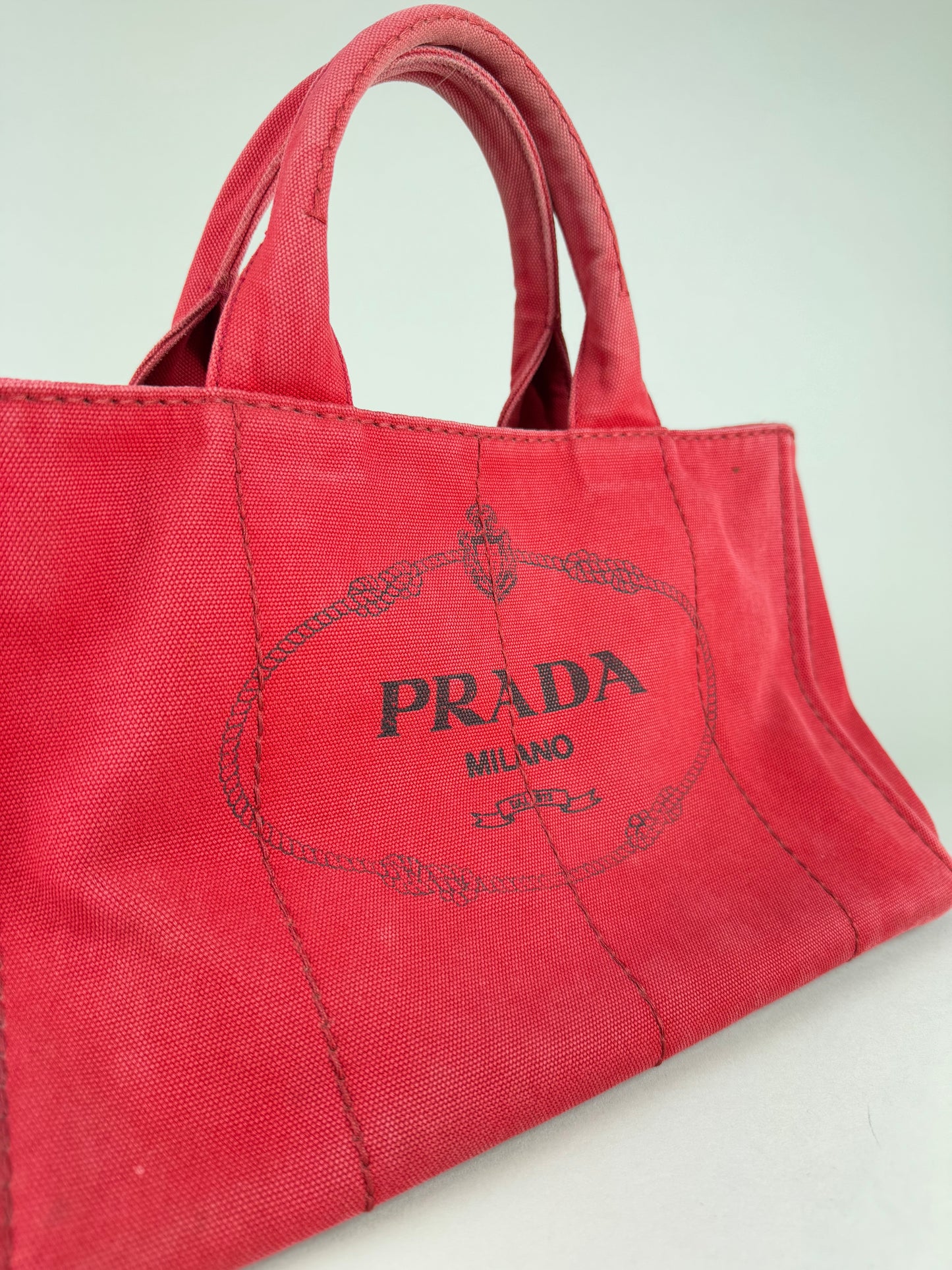 Prada Canapa MM