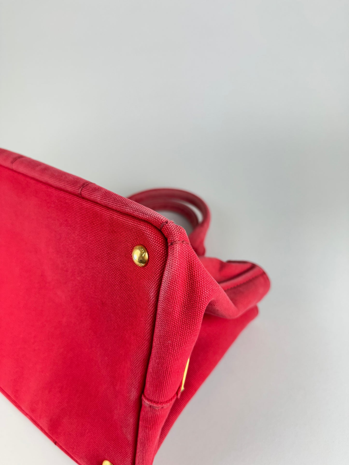 Prada Canapa MM