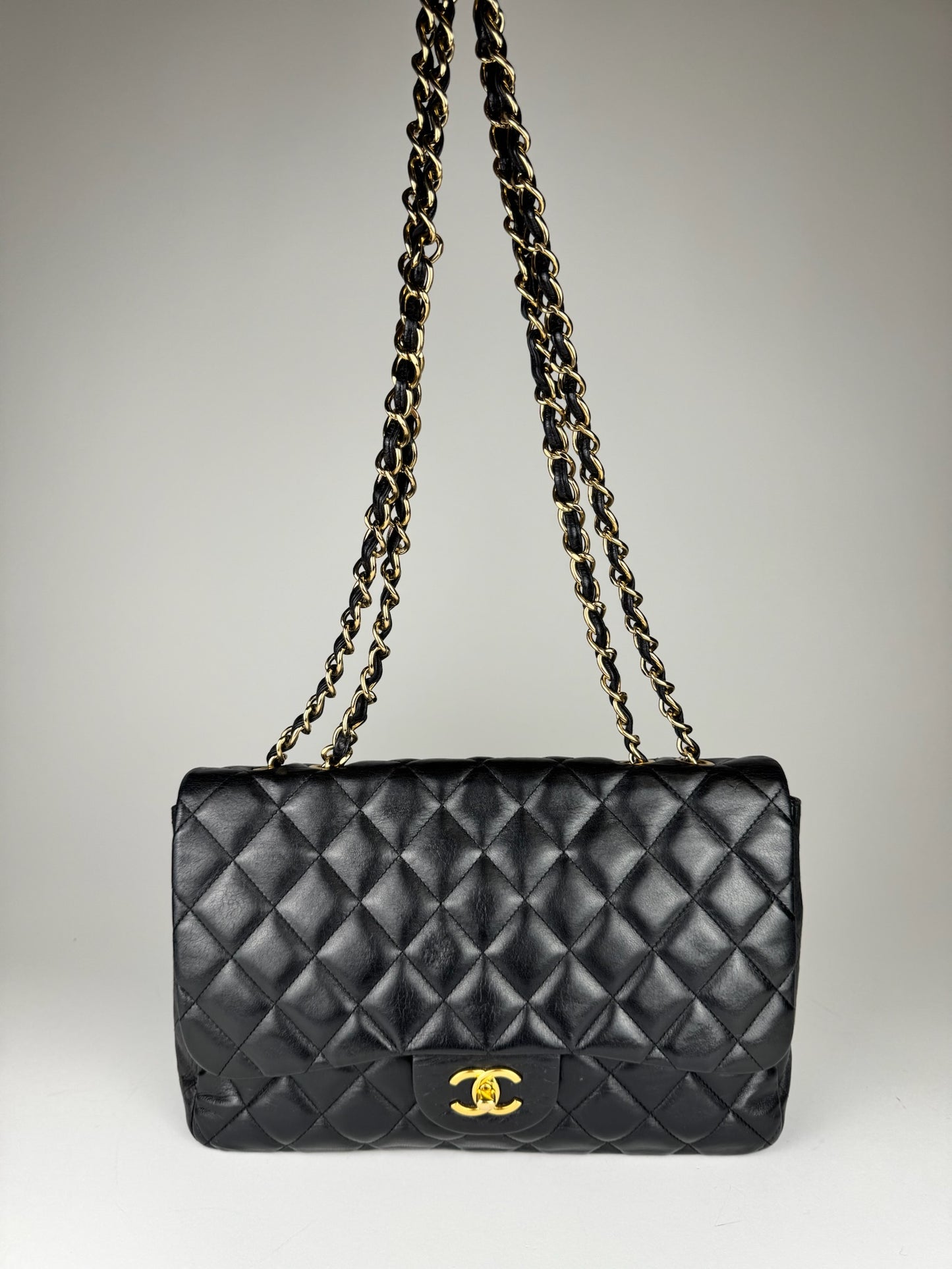 Chanel Timeless Classique medium