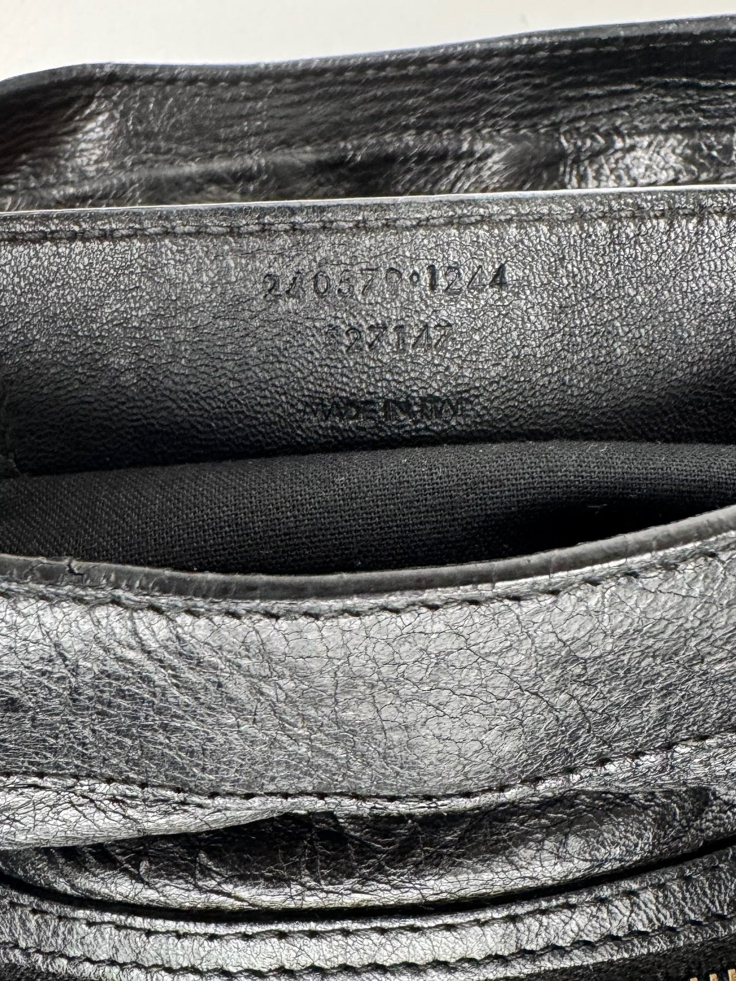 Balenciaga City - respace.studio