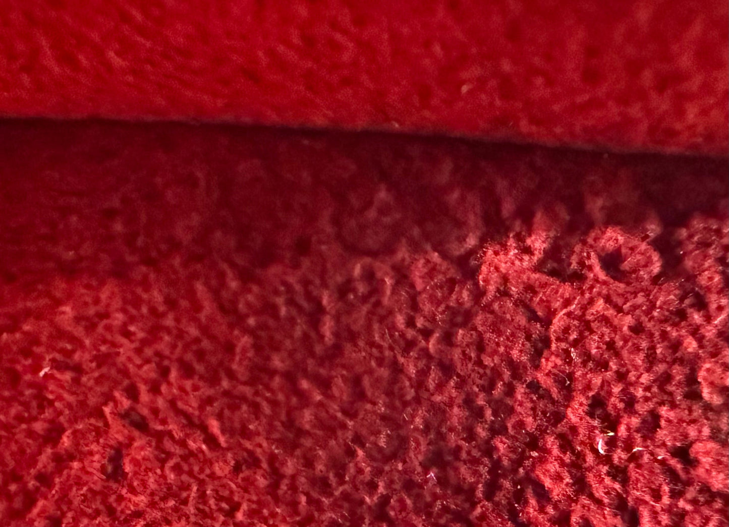 Louis Vuitton Croissant PM - respace.studio