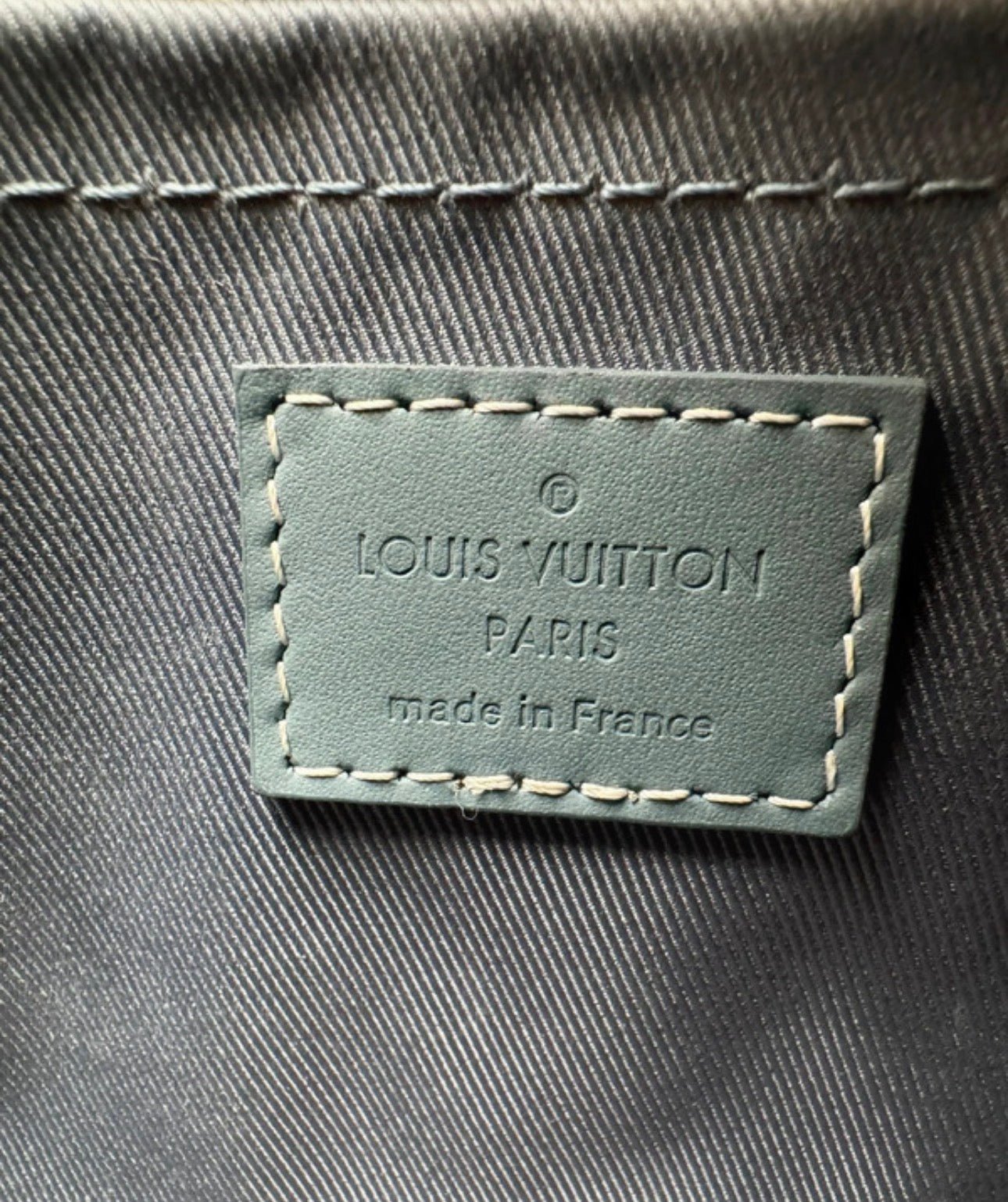 Louis Vuitton Keepall 25 Bandouliere - respace.studio