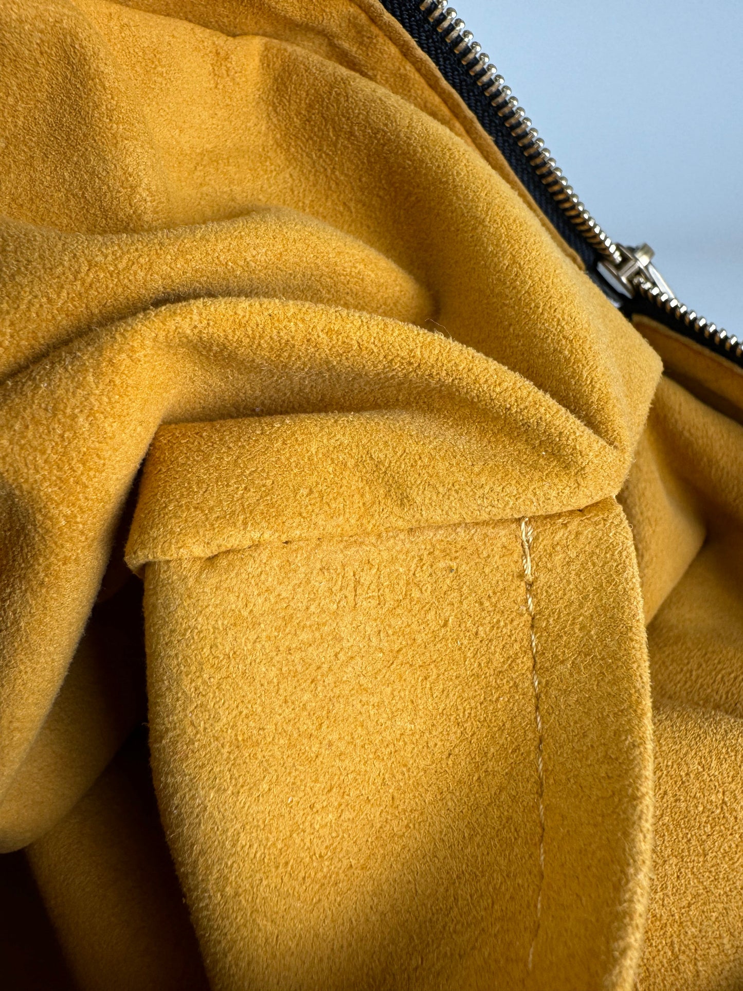 Louis Vuitton Neo Cabby MM - respace.studio
