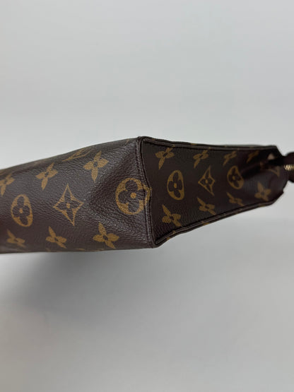 Louis Vuitton Toiletry Pouch 26