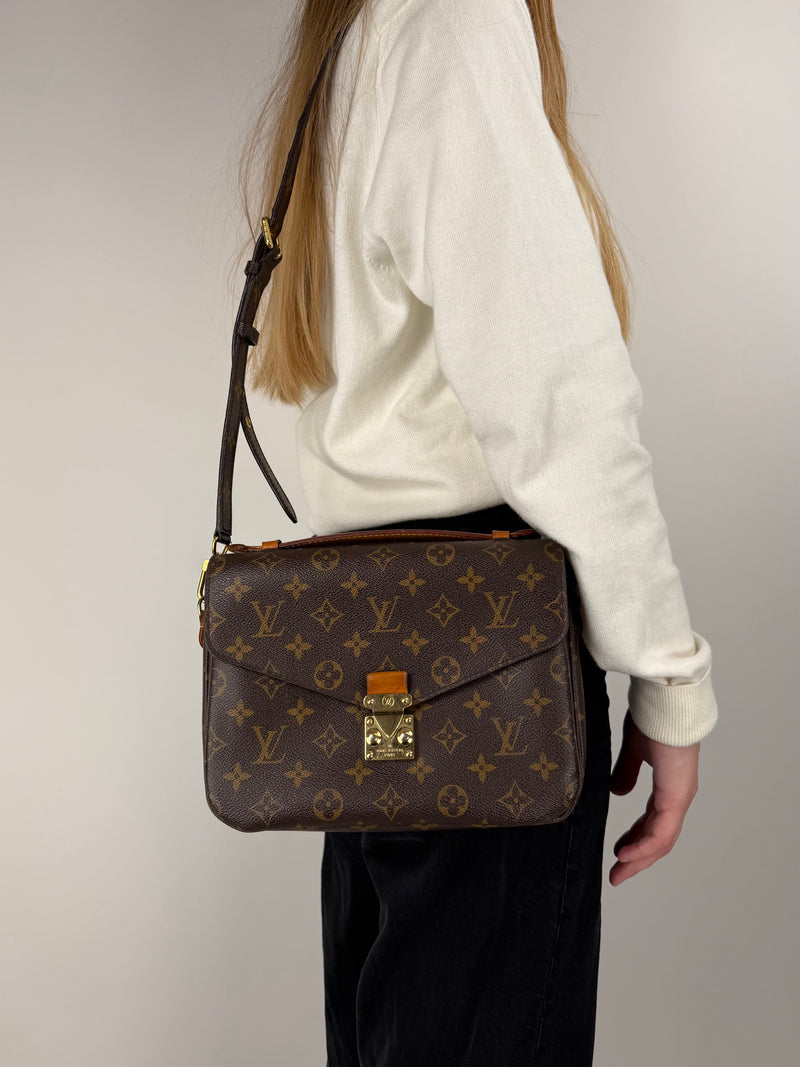 Louis Vuitton Metis - worn