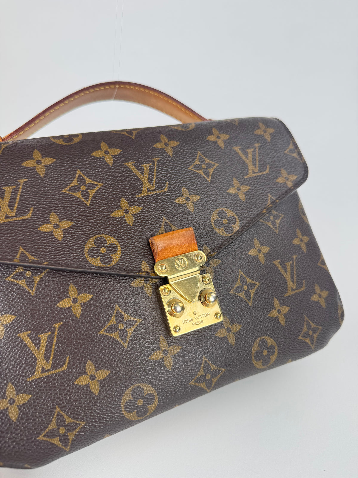 Louis Vuitton Metis