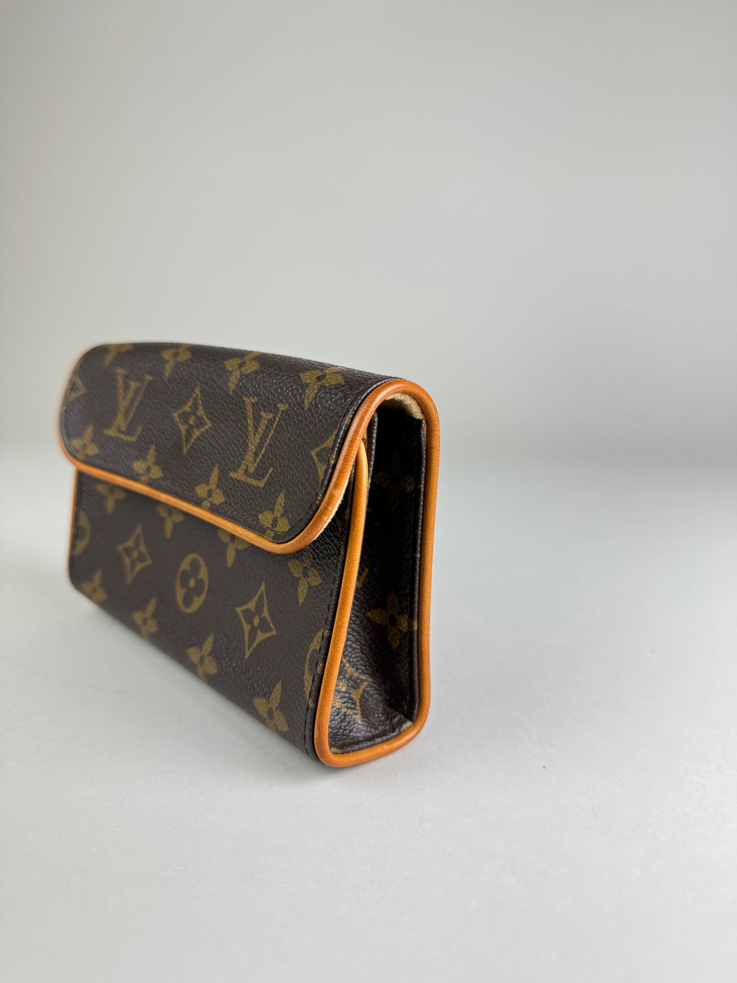 Louis Vuitton Pochette Florentine S