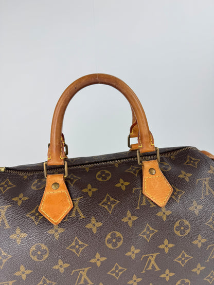 Louis Vuitton Speedy 30