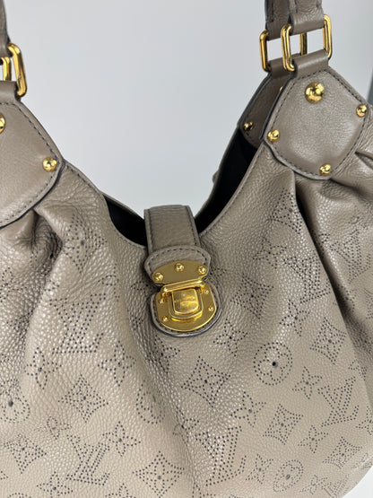 Louis Vuitton Mahina Hobo