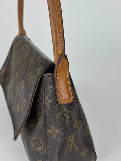 Louis Vuitton Mini Looping