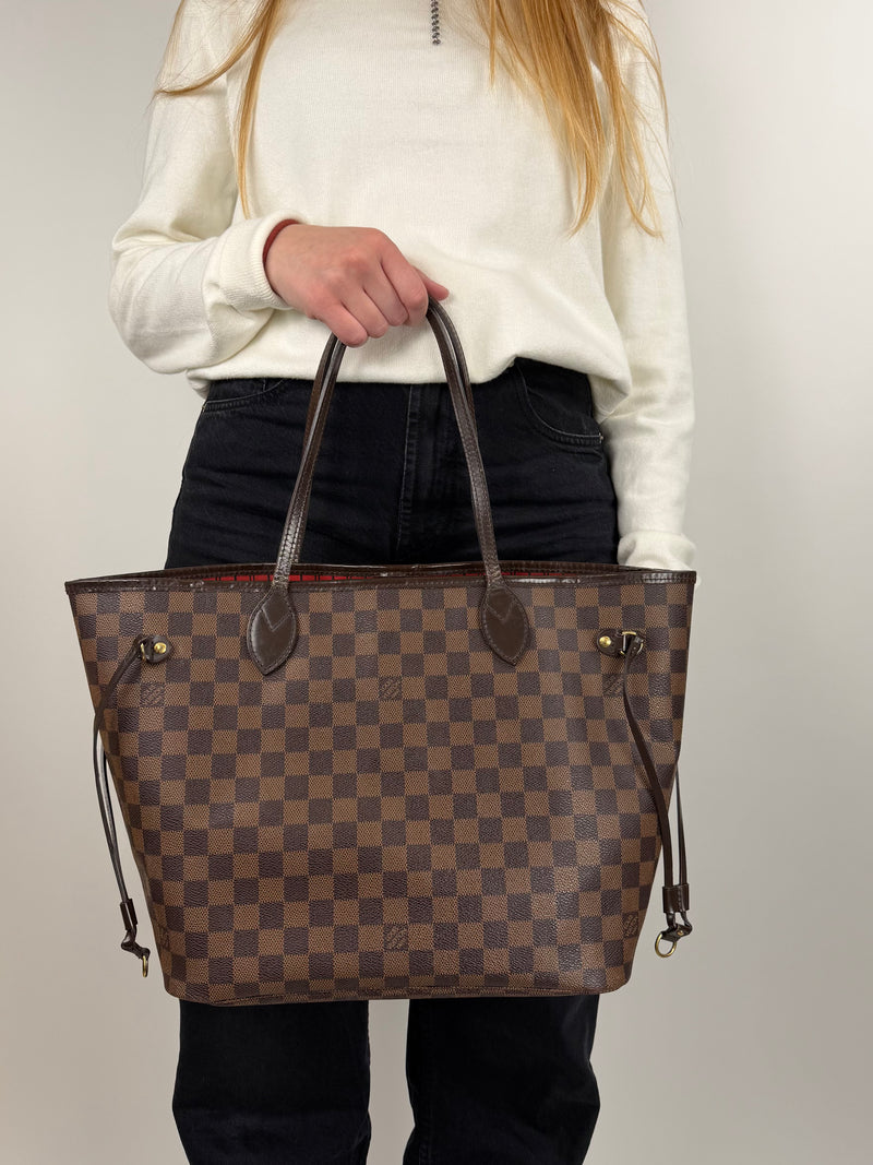 Louis Vuitton Neverfull MM - worn