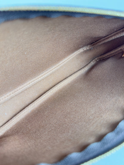 Louis Vuitton Pochette Accessories