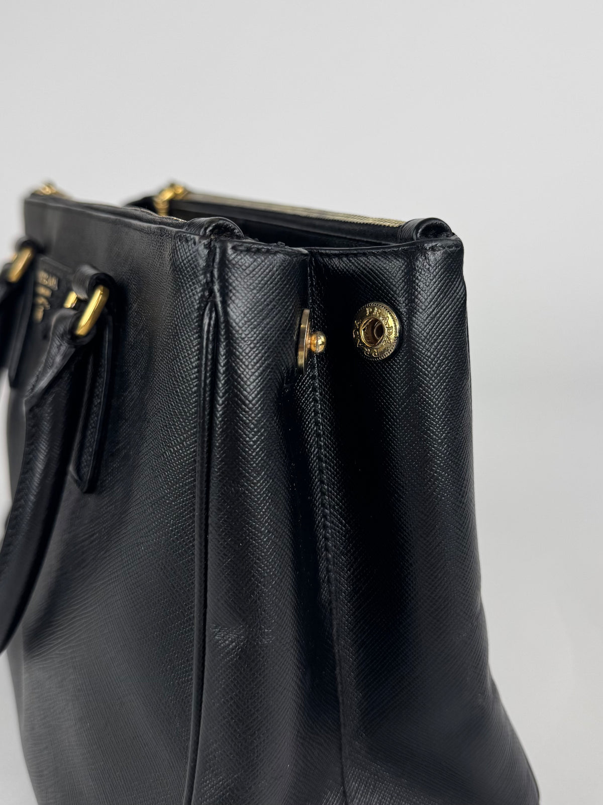 Prada Galleria Medium