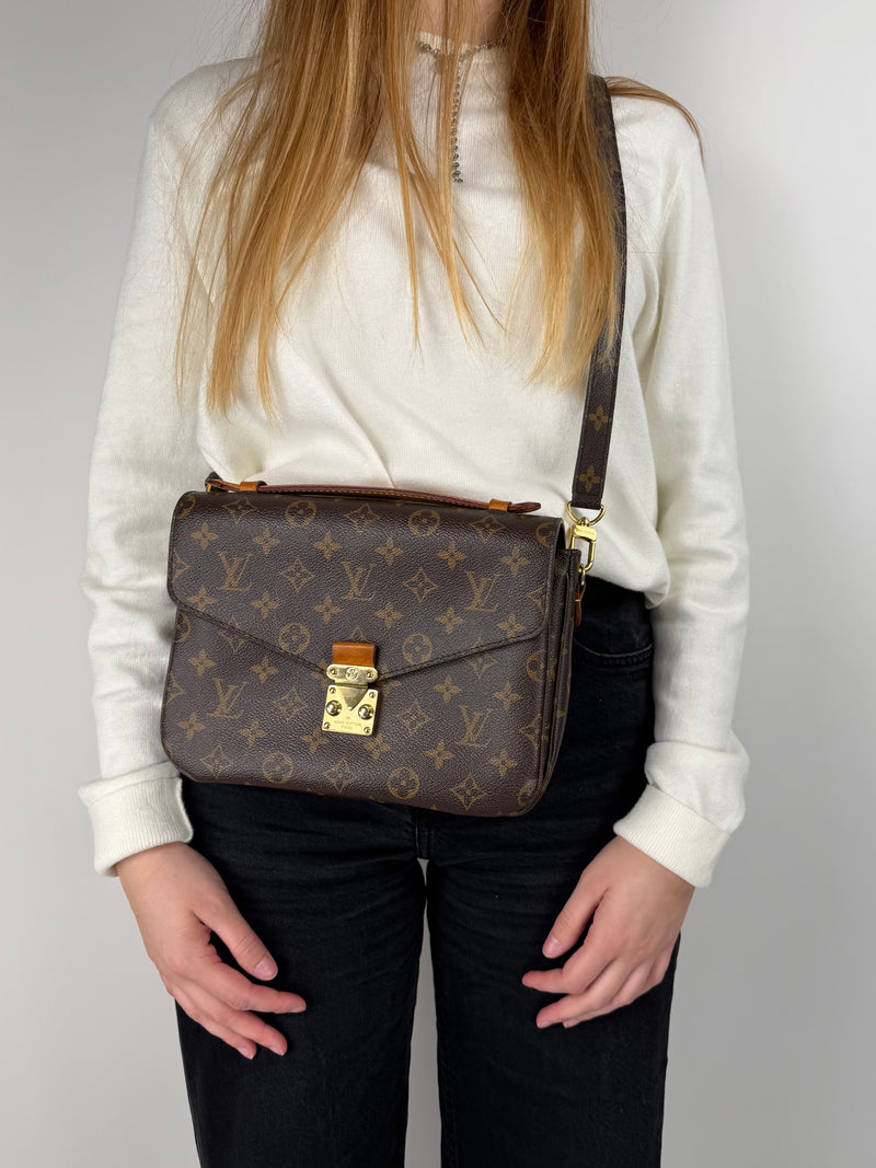 Louis Vuitton Metis - worn