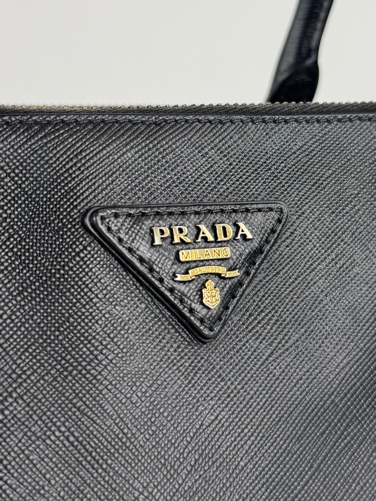 Prada Galleria Medium