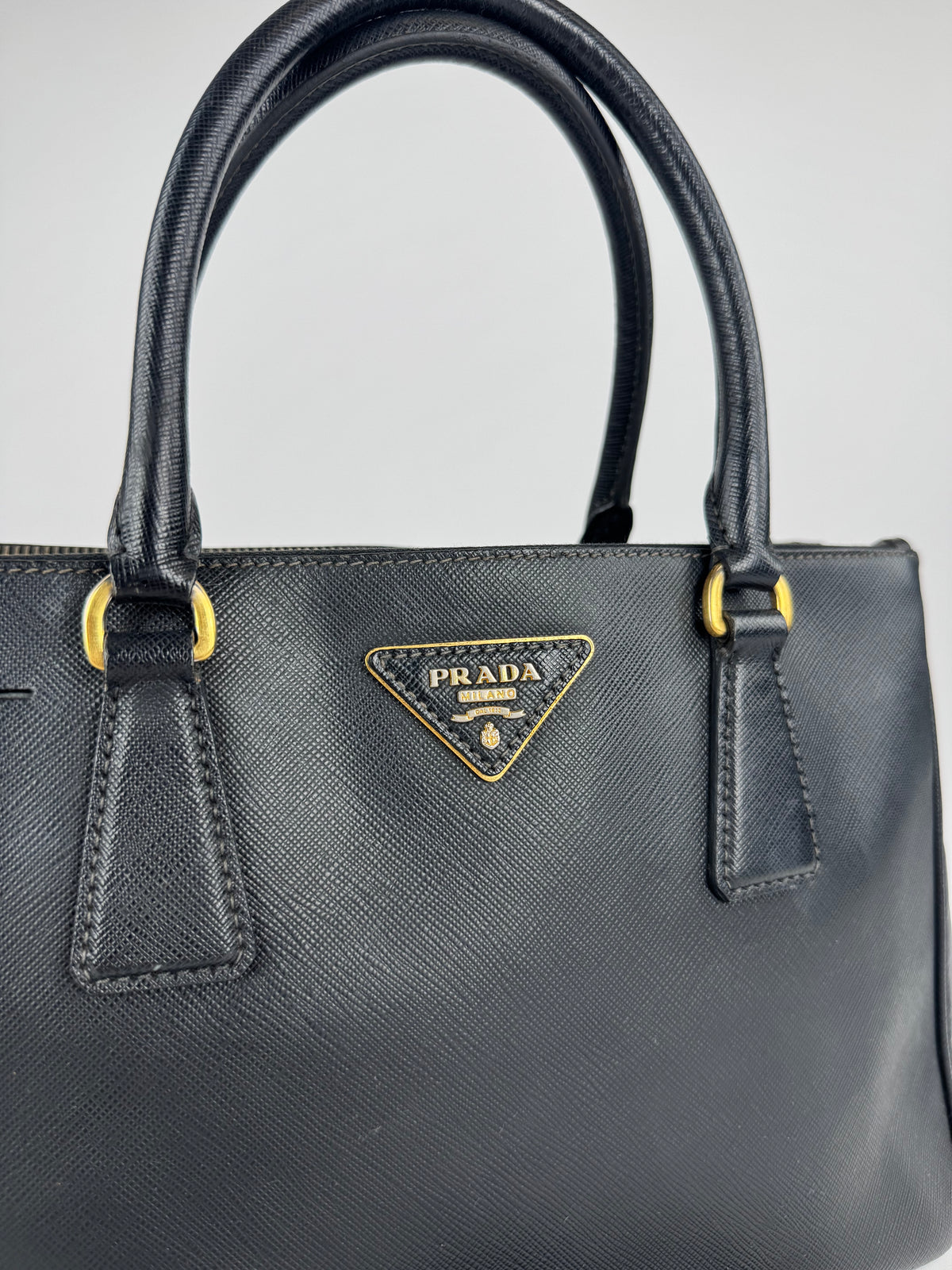 Prada Galleria Medium