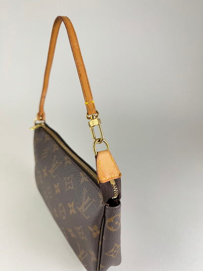 Louis Vuitton Pochette Accessories