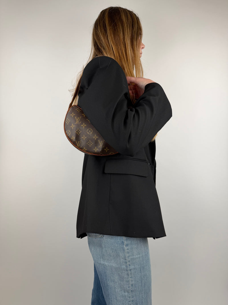 Louis Vuitton Croissant PM - worn