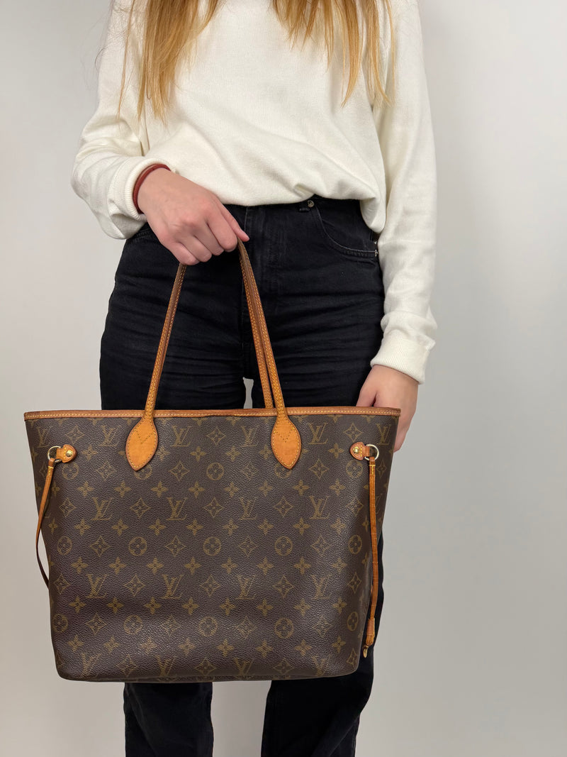Louis Vuitton Neverfull MM - worn