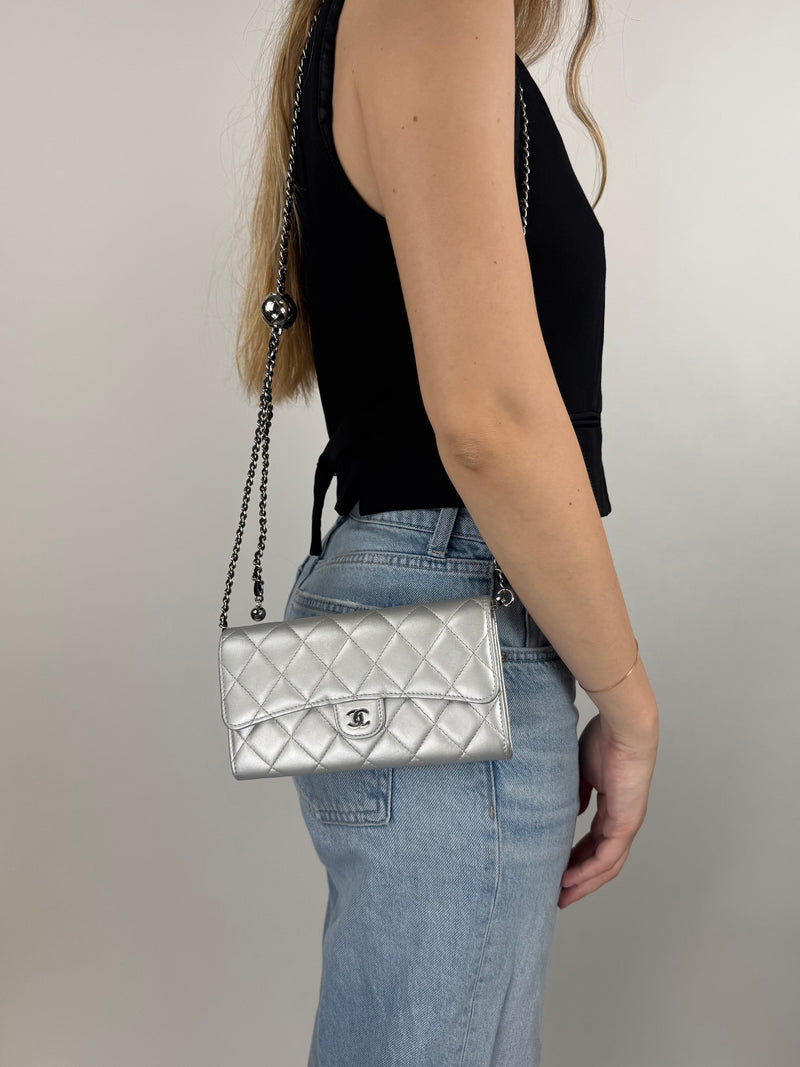 Chanel Wallet On Chain - worn