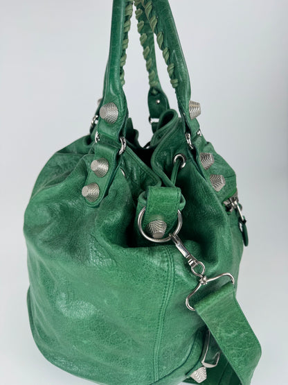 Balenciaga Bucket Pompon Giant