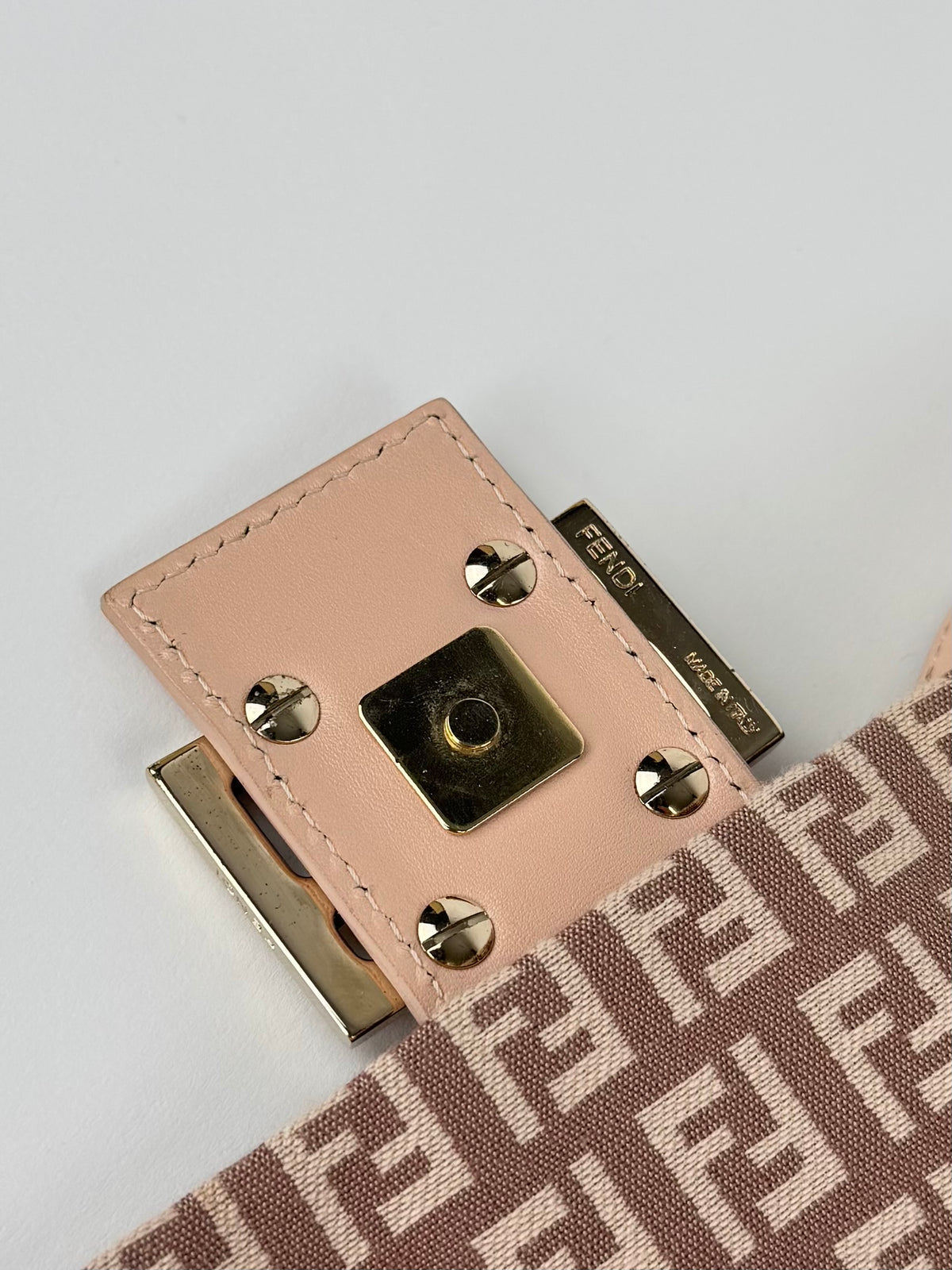 Fendi Mamma Baguette