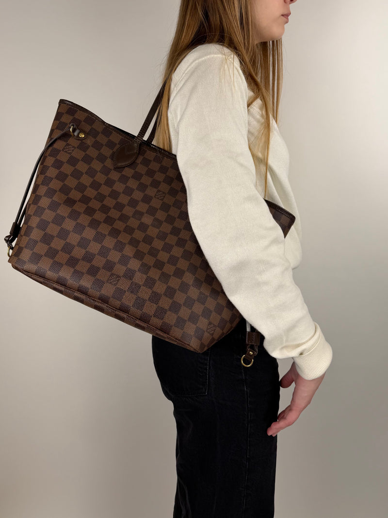 Louis Vuitton Neverfull MM - worn