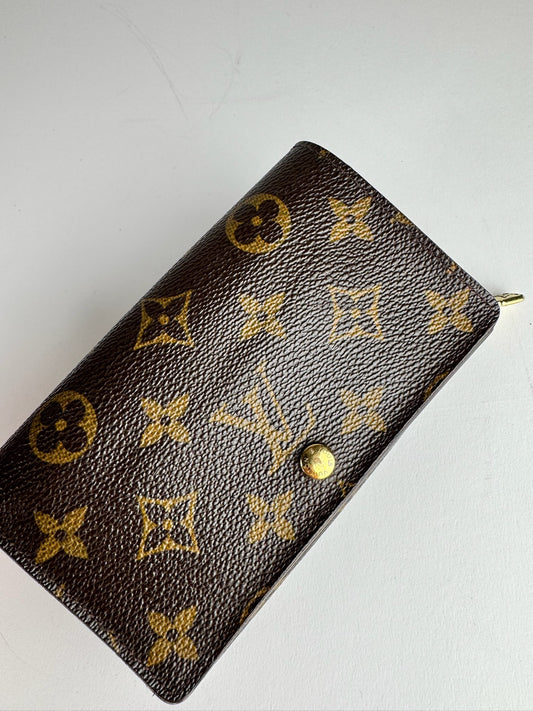 Louis Vuitton Portefeuille International