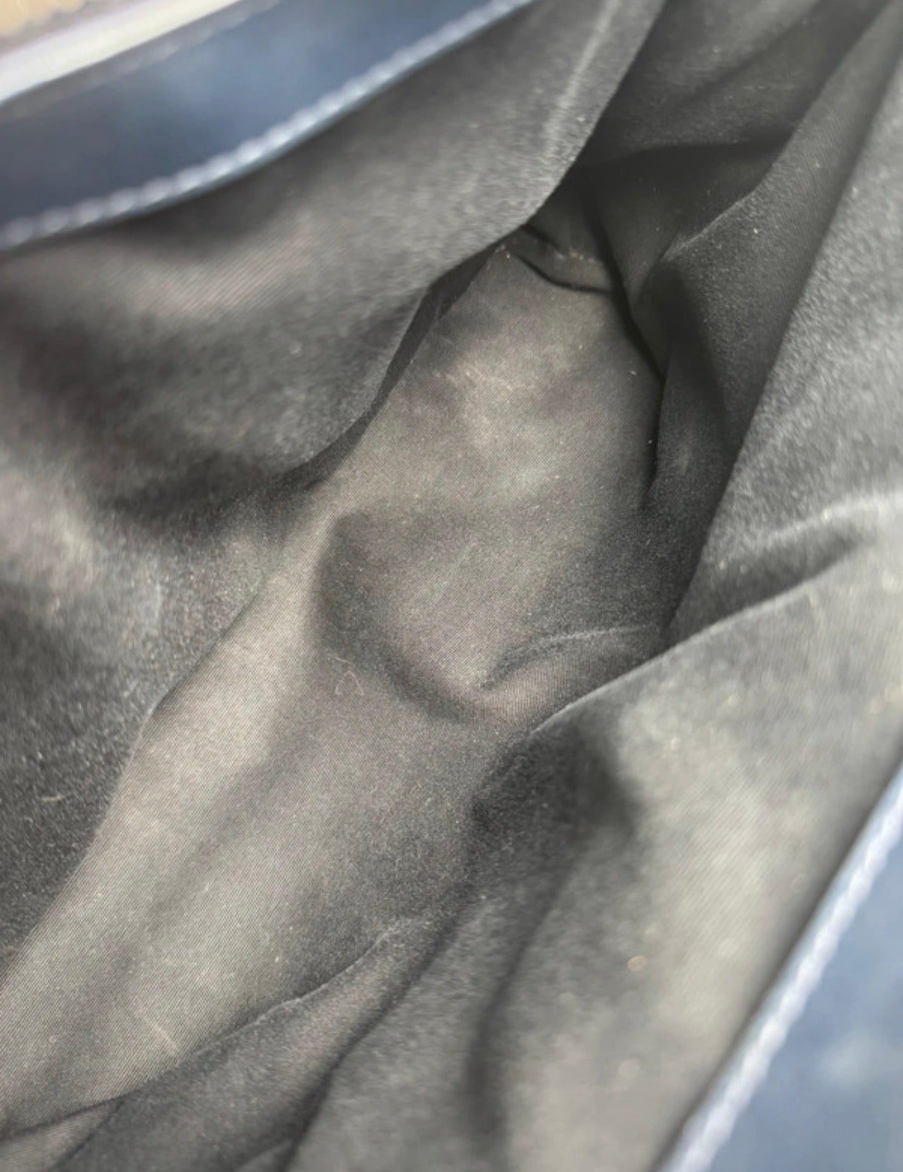 Yves Saint Laurent Loulou