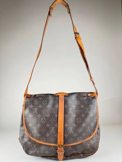 Louis Vuitton Saumur