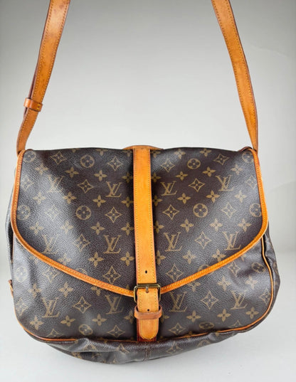 Louis Vuitton Saumur