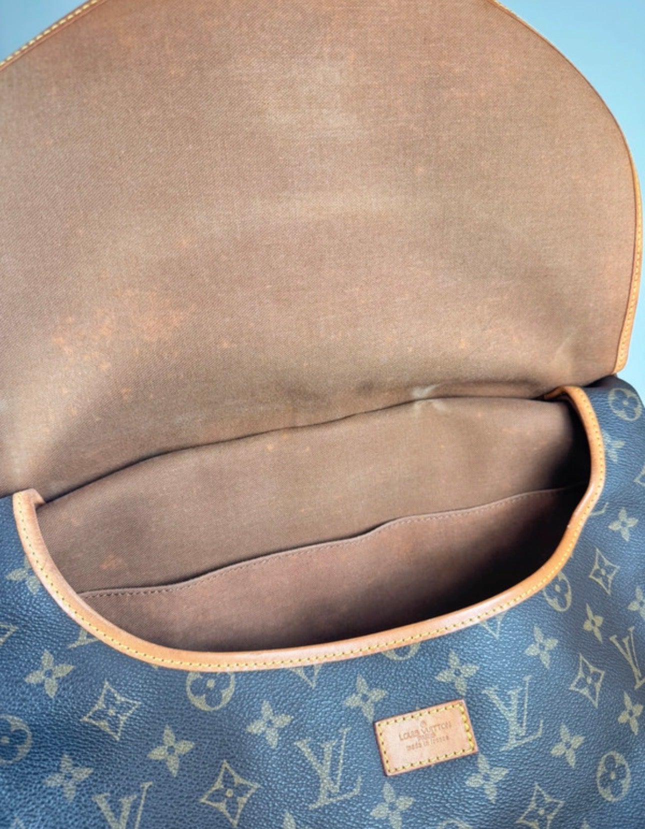 Louis Vuitton Saumur