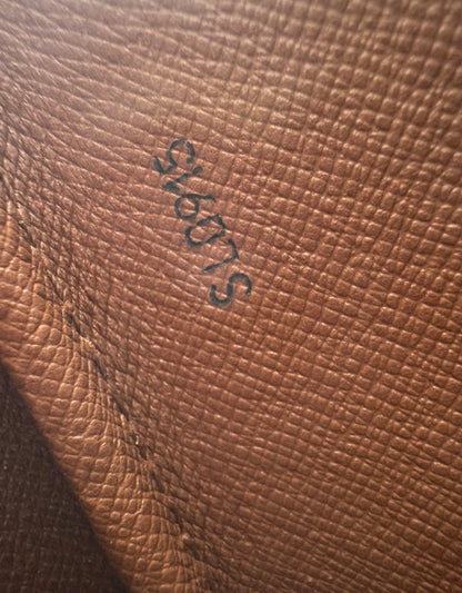 Louis Vuitton Caurtouchiere MM