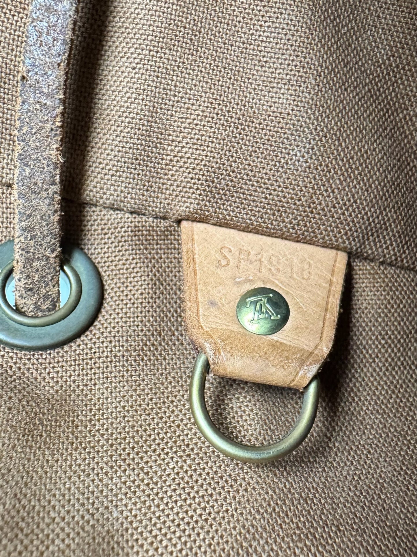 Louis Vuitton Montsouris MM